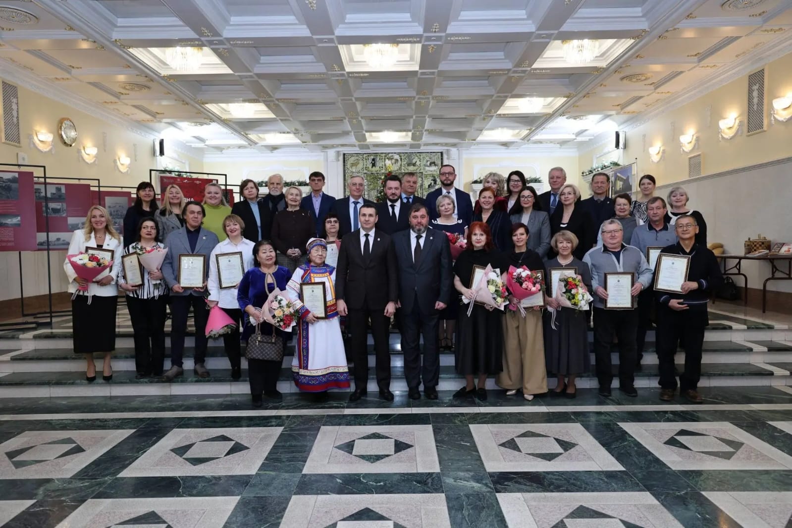 В Хабаровском крае – новые лауреаты губернаторской премии в области литературы и искусства. Сегодня вручил по-настоящему заслуженные награды нашим известным землякам